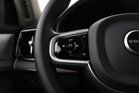 Volvo XC90 T8 Ultra Dark | Bowers&Wilkins | Stoelventilatie | Trekhaak | Panoramadak | 360° Camera | Massage | Head-Up | ACC