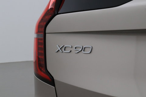 Volvo XC90 T8 Ultra Dark | Bowers&Wilkins | Stoelventilatie | Trekhaak | Panoramadak | 360° Camera | Massage | Head-Up | ACC