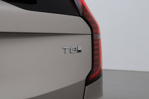 Volvo XC90 T8 Ultra Dark | Bowers&Wilkins | Stoelventilatie | Trekhaak | Panoramadak | 360° Camera | Massage | Head-Up | ACC