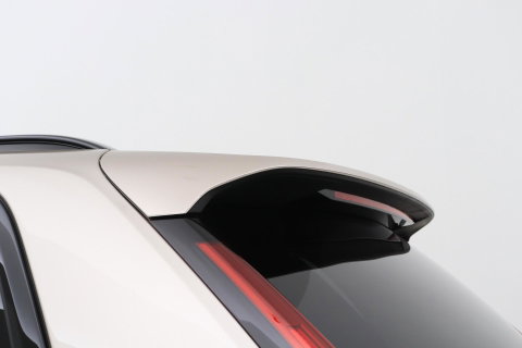 Volvo XC90 T8 Ultra Dark | Bowers&Wilkins | Stoelventilatie | Trekhaak | Panoramadak | 360° Camera | Massage | Head-Up | ACC