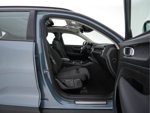 Volvo XC40 1.5 T4 Recharge R-Design Expression {SoH-83%} (Plug-in) (INCL-BTW)  Aut. *PANO | DIGI-COCKPIT | HARMAN/KARDON | BLINDSPOT | KEYLESS | DAB | SPORTSEATS | FULL-LED | NAVI-FULLMAP | CAMERA | ECC | TOWBAR | 18'' ALU*