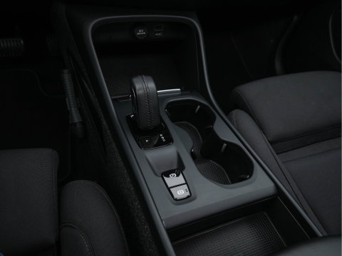 Volvo XC40 1.5 T4 Recharge R-Design Expression {SoH-83%} (Plug-in) (INCL-BTW)  Aut. *PANO | DIGI-COCKPIT | HARMAN/KARDON | BLINDSPOT | KEYLESS | DAB | SPORTSEATS | FULL-LED | NAVI-FULLMAP | CAMERA | ECC | TOWBAR | 18'' ALU*