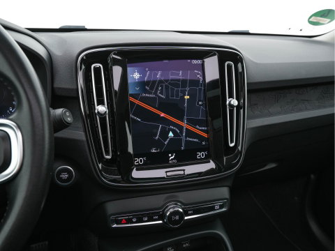 Volvo XC40 1.5 T4 Recharge R-Design Expression {SoH-83%} (Plug-in) (INCL-BTW)  Aut. *PANO | DIGI-COCKPIT | HARMAN/KARDON | BLINDSPOT | KEYLESS | DAB | SPORTSEATS | FULL-LED | NAVI-FULLMAP | CAMERA | ECC | TOWBAR | 18'' ALU*