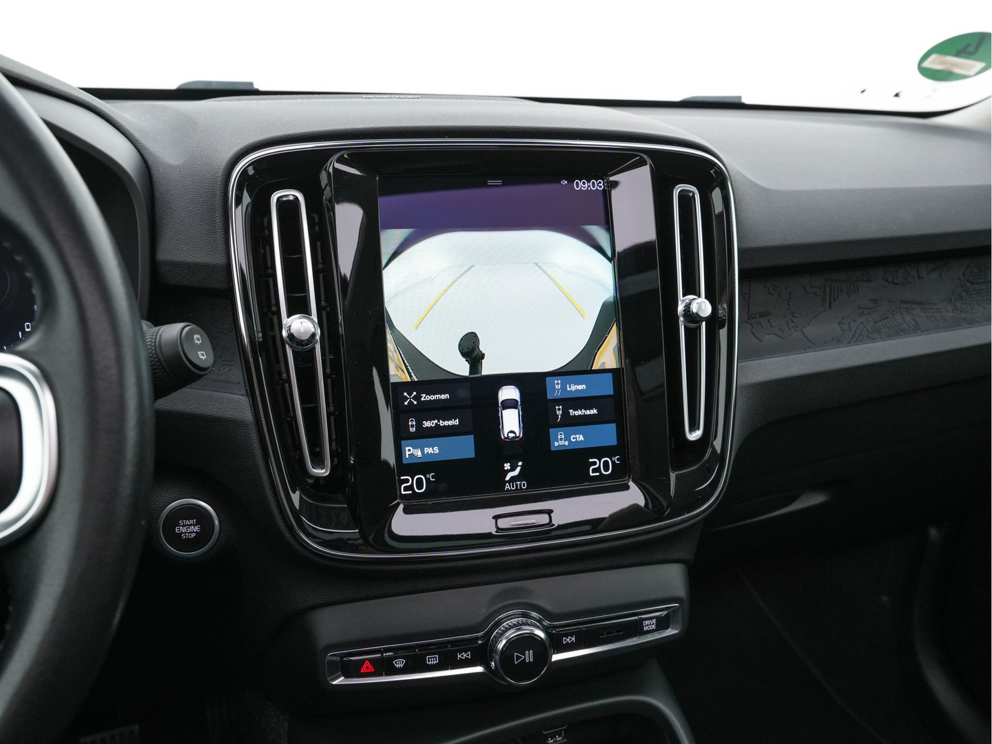 Volvo XC40 1.5 T4 Recharge R-Design Expression {SoH-83%} (Plug-in) (INCL-BTW)  Aut. *PANO | DIGI-COCKPIT | HARMAN/KARDON | BLINDSPOT | KEYLESS | DAB | SPORTSEATS | FULL-LED | NAVI-FULLMAP | CAMERA | ECC | TOWBAR | 18'' ALU*