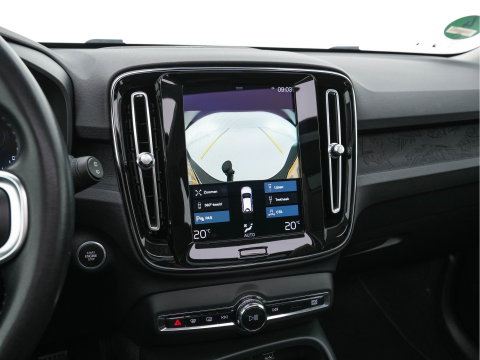 Volvo XC40 1.5 T4 Recharge R-Design Expression {SoH-83%} (Plug-in) (INCL-BTW)  Aut. *PANO | DIGI-COCKPIT | HARMAN/KARDON | BLINDSPOT | KEYLESS | DAB | SPORTSEATS | FULL-LED | NAVI-FULLMAP | CAMERA | ECC | TOWBAR | 18'' ALU*
