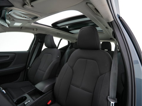 Volvo XC40 1.5 T4 Recharge R-Design Expression {SoH-83%} (Plug-in) (INCL-BTW)  Aut. *PANO | DIGI-COCKPIT | HARMAN/KARDON | BLINDSPOT | KEYLESS | DAB | SPORTSEATS | FULL-LED | NAVI-FULLMAP | CAMERA | ECC | TOWBAR | 18'' ALU*