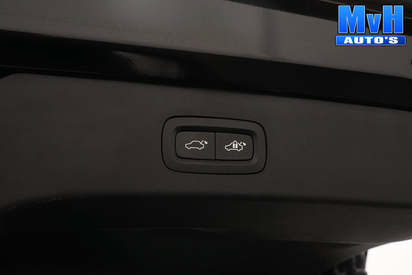 Lynk & Co 01 1.5 PHEV|FULL BLACK XL|ZWARTE.HEMEL|LEER|PANO