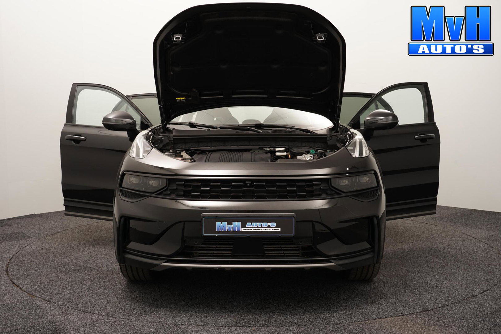 Lynk & Co 01 1.5 PHEV|FULL BLACK XL|ZWARTE.HEMEL|LEER|PANO