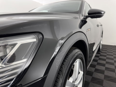Audi e-tron 55 quattro edition 95 kWh [3-Fase-11kW] {SoH-95%} (INCL.BTW) *FULL-LED | HEATED-COMFORTSEATS | DIGI-COCKPIT | NAVI-FULLMAP | CAMERA | DAB+ | ECC | PDC | CRUISE | 20''ALU*