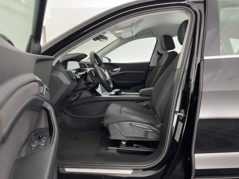 Audi e-tron 55 quattro edition 95 kWh [3-Fase-11kW] {SoH-95%} (INCL.BTW) *FULL-LED | HEATED-COMFORTSEATS | DIGI-COCKPIT | NAVI-FULLMAP | CAMERA | DAB+ | ECC | PDC | CRUISE | 20''ALU*