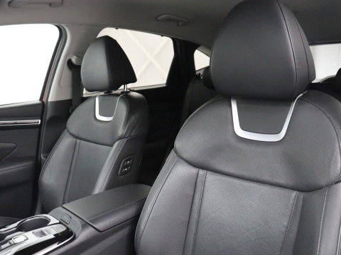 Hyundai Tucson 1.6 T-GDI PHEV Premium 4WD | SOH 96,9% | Memory | Leder | Stuur/stoel verwarming | Stoel ventilatie | Adaptive cruise | 360 camera | Park assist | Achterbank verwarming | Climate control
