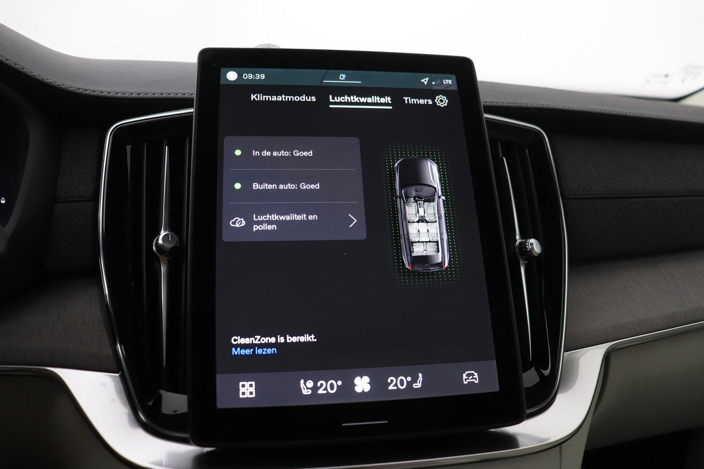 Volvo XC90 T8 Ultra Dark | Bowers&Wilkins | Stoelventilatie | Trekhaak | Panoramadak | 360° Camera | Massage | Head-Up | ACC