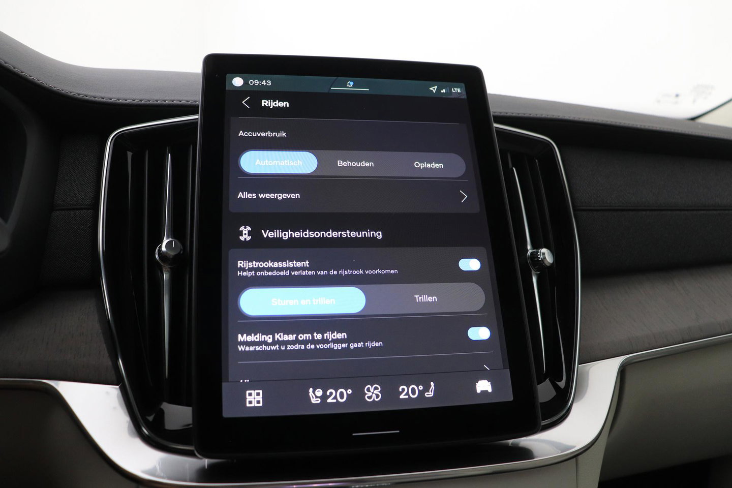 Volvo XC90 T8 Ultra Dark | Bowers&Wilkins | Stoelventilatie | Trekhaak | Panoramadak | 360° Camera | Massage | Head-Up | ACC