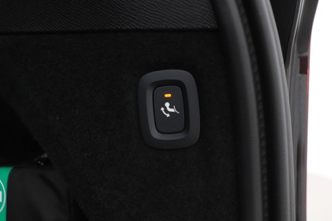 Volvo XC90 T8 Ultra Dark | Bowers&Wilkins | Stoelventilatie | Trekhaak | Panoramadak | 360° Camera | Massage | Head-Up | ACC