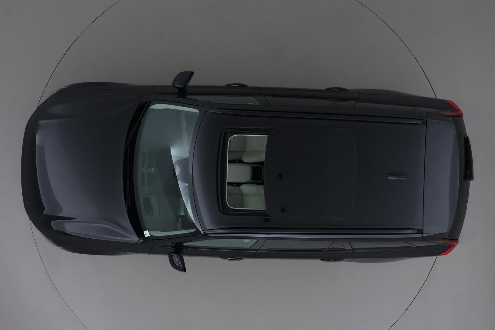 Volvo XC90 T8 Ultra Dark | Bowers&Wilkins | Stoelventilatie | Trekhaak | Panoramadak | 360° Camera | Massage | Head-Up | ACC