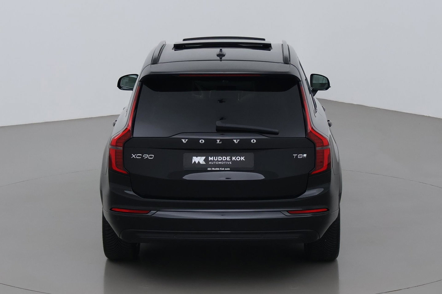 Volvo XC90 T8 Ultra Dark | Bowers&Wilkins | Stoelventilatie | Trekhaak | Panoramadak | 360° Camera | Massage | Head-Up | ACC