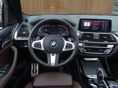 BMW X3 30e 292PK X-Drive M-Sport / Head-Up / panoramadak / BTW / 360°