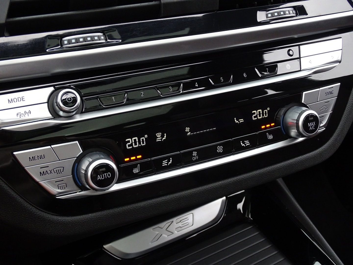BMW X3 30e 292PK X-Drive M-Sport / Head-Up / panoramadak / BTW / 360°