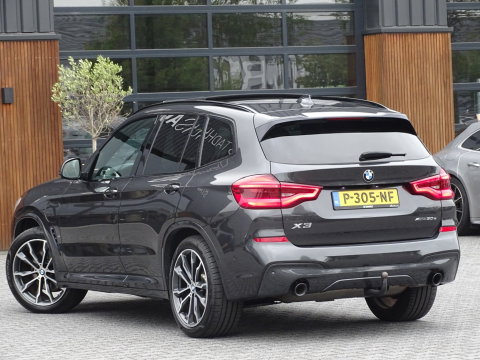 BMW X3 30e 292PK X-Drive M-Sport / Head-Up / panoramadak / BTW / 360°