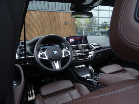 BMW X3 30e 292PK X-Drive M-Sport / Head-Up / panoramadak / BTW / 360°