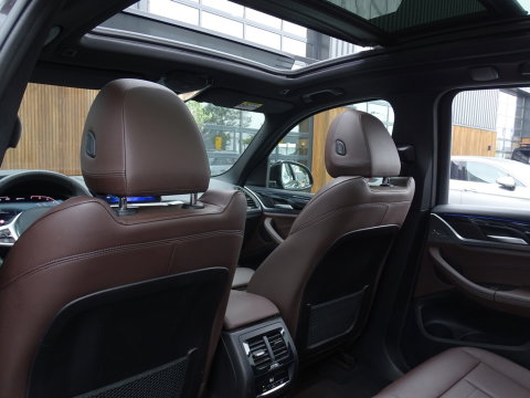 BMW X3 30e 292PK X-Drive M-Sport / Head-Up / panoramadak / BTW / 360°
