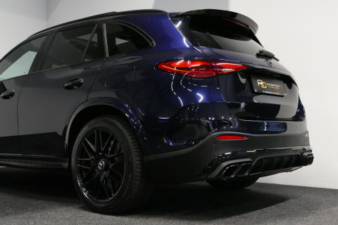 Mercedes-Benz GLC 300e 4MATIC AMG Line / GLC63s AMG diffuser / Panamericana Grille / Achterasbesturing / Panoramadak / Luchtvering / Elektr. verstelbare stoelen (memory) / Burmester 3D Surround Sound / Digital Light (laser) / HUD / Rondomzichtcamera / Apple Carplay - Andro