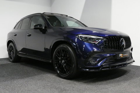Mercedes-Benz GLC 300e 4MATIC AMG Line / GLC63s AMG diffuser / Panamericana Grille / Achterasbesturing / Panoramadak / Luchtvering / Elektr. verstelbare stoelen (memory) / Burmester 3D Surround Sound / Digital Light (laser) / HUD / Rondomzichtcamera / Apple Carplay - Andro