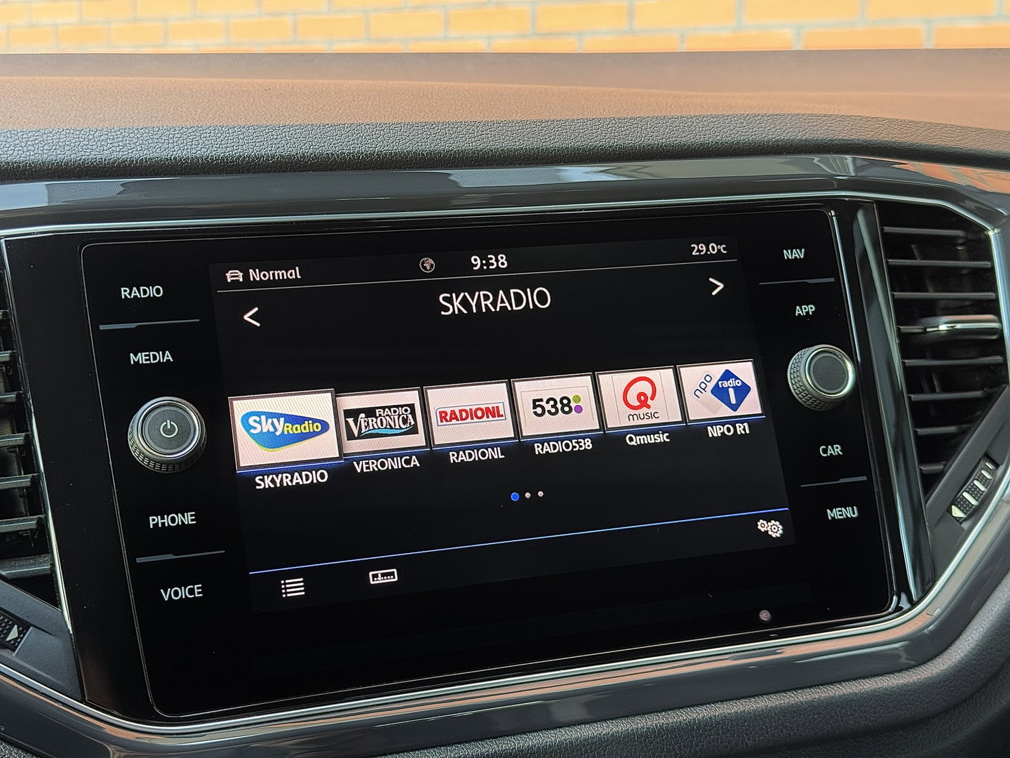 Volkswagen T-Roc 2.0 TSI 4Motion Sport | 191 PK! | Panoramadak | Adaptive Cruise Control | Rijmodus Regeling | Lane Assist | Dodehoeksensor | Navigatie | Stoelverwarming | LED |