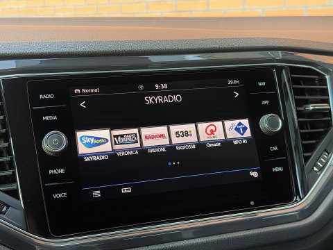 Volkswagen T-Roc 2.0 TSI 4Motion Sport | 191 PK! | Panoramadak | Adaptive Cruise Control | Rijmodus Regeling | Lane Assist | Dodehoeksensor | Navigatie | Stoelverwarming | LED |