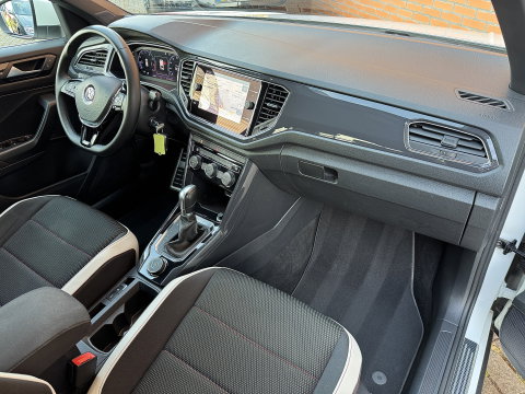 Volkswagen T-Roc 2.0 TSI 4Motion Sport | 191 PK! | Panoramadak | Adaptive Cruise Control | Rijmodus Regeling | Lane Assist | Dodehoeksensor | Navigatie | Stoelverwarming | LED |