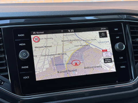 Volkswagen T-Roc 2.0 TSI 4Motion Sport | 191 PK! | Panoramadak | Adaptive Cruise Control | Rijmodus Regeling | Lane Assist | Dodehoeksensor | Navigatie | Stoelverwarming | LED |
