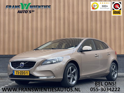Volvo V40 1.6 T3 | Origineel Nederlands | NAP | Cruise Control | Achteruitrijcamera | Bluetooth | Parkeersensoren Achter | Airconditioning | Navigatie