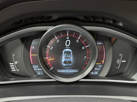 Volvo V40 1.6 T3 | Origineel Nederlands | NAP | Cruise Control | Achteruitrijcamera | Bluetooth | Parkeersensoren Achter | Airconditioning | Navigatie