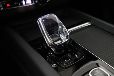 Volvo XC60 T8 Ultra Black Edition | Harman/Kardon | Panoramadak | BLIS | 360° Camera | Head-Up | Pilot Assist | Stoel+Stuurverwarming