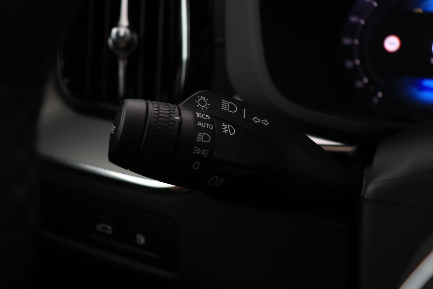 Volvo XC60 T8 Ultra Black Edition | Harman/Kardon | Panoramadak | BLIS | 360° Camera | Head-Up | Pilot Assist | Stoel+Stuurverwarming
