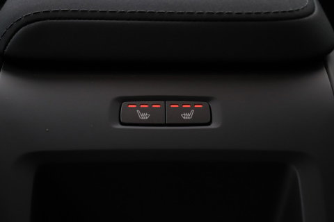 Volvo XC60 T8 Ultra Black Edition | Harman/Kardon | Panoramadak | BLIS | 360° Camera | Head-Up | Pilot Assist | Stoel+Stuurverwarming