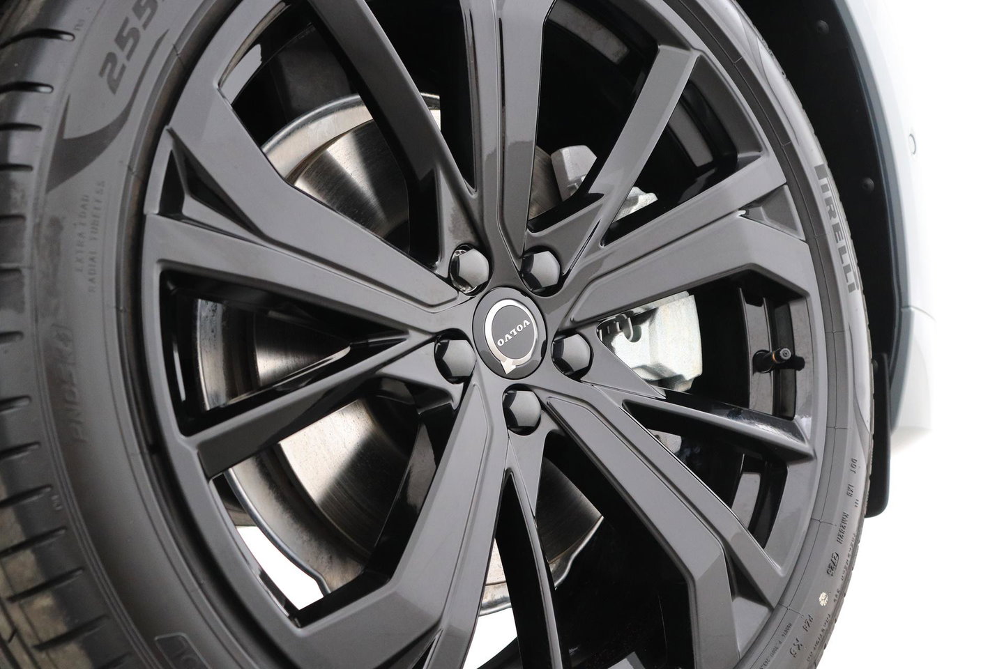 Volvo XC60 T8 Ultra Black Edition | Harman/Kardon | Panoramadak | BLIS | 360° Camera | Head-Up | Pilot Assist | Stoel+Stuurverwarming