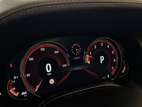 BMW 7 Serie 740i 327PK / High Ex. / 4-wiel besturing / head-up / 360° / LED