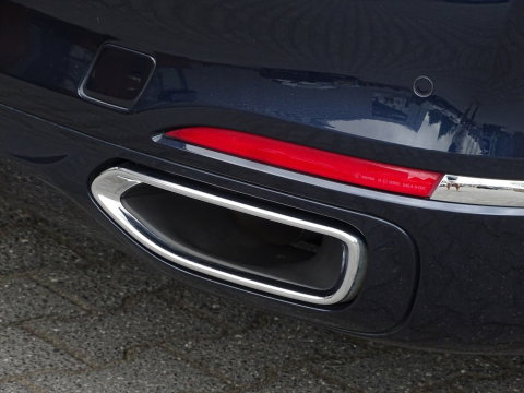 BMW 7 Serie 740i 327PK / High Ex. / 4-wiel besturing / head-up / 360° / LED