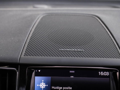 Volvo XC60 T6 Recharge AWD R-Design SOH 90,4% Leder Pano BLIS Harman Kardon