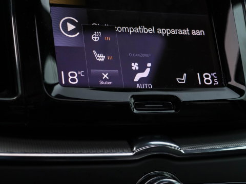 Volvo XC60 T6 Recharge AWD R-Design SOH 90,4% Leder Pano BLIS Harman Kardon