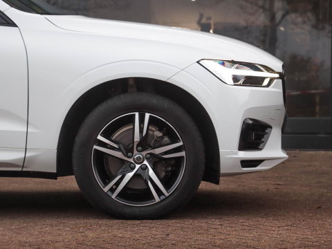 Volvo XC60 T6 Recharge AWD R-Design SOH 90,4% Leder Pano BLIS Harman Kardon