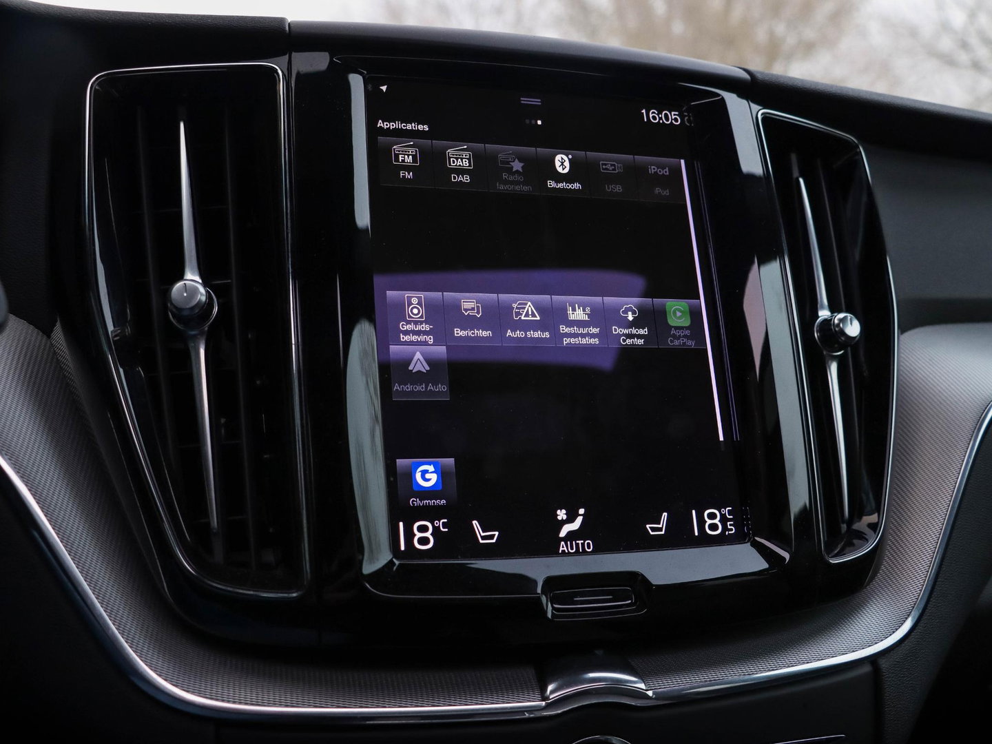 Volvo XC60 T6 Recharge AWD R-Design SOH 90,4% Leder Pano BLIS Harman Kardon