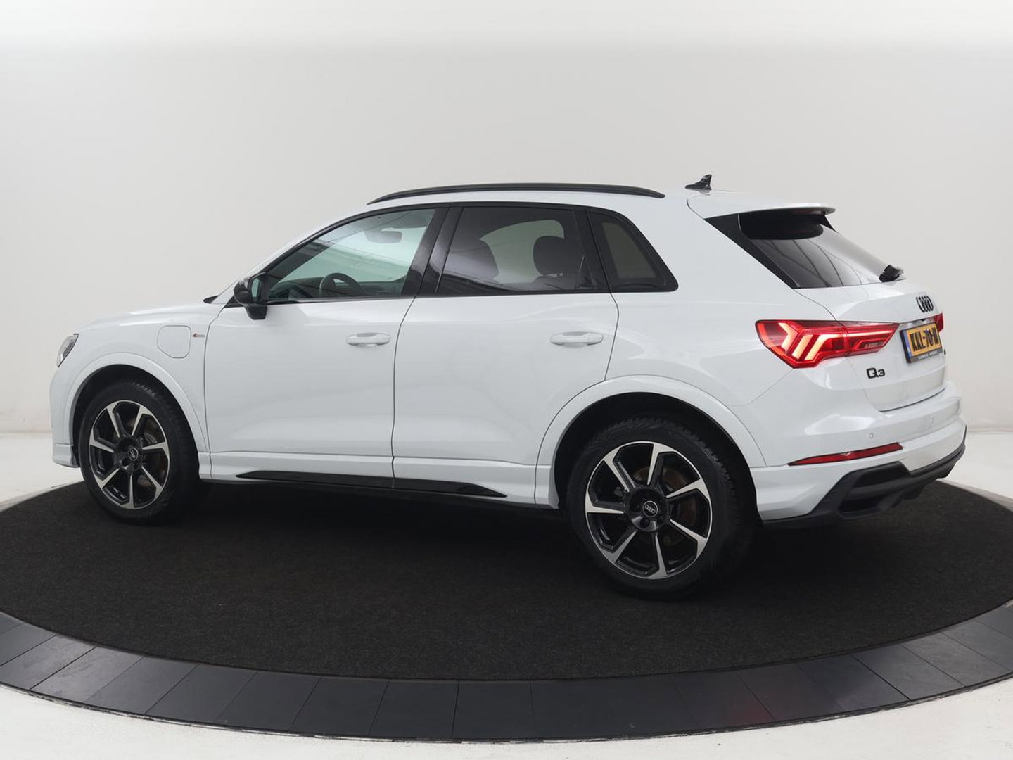 Audi Q3 45 TFSI e edition | SOH 90% | Virtual cockpit | Cruise control | Climate control | Bluetooth | DAB+ | Navigatie | SONOS audio