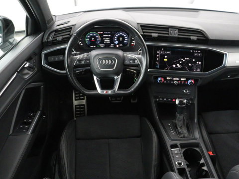Audi Q3 45 TFSI e edition | SOH 90% | Virtual cockpit | Cruise control | Climate control | Bluetooth | DAB+ | Navigatie | SONOS audio