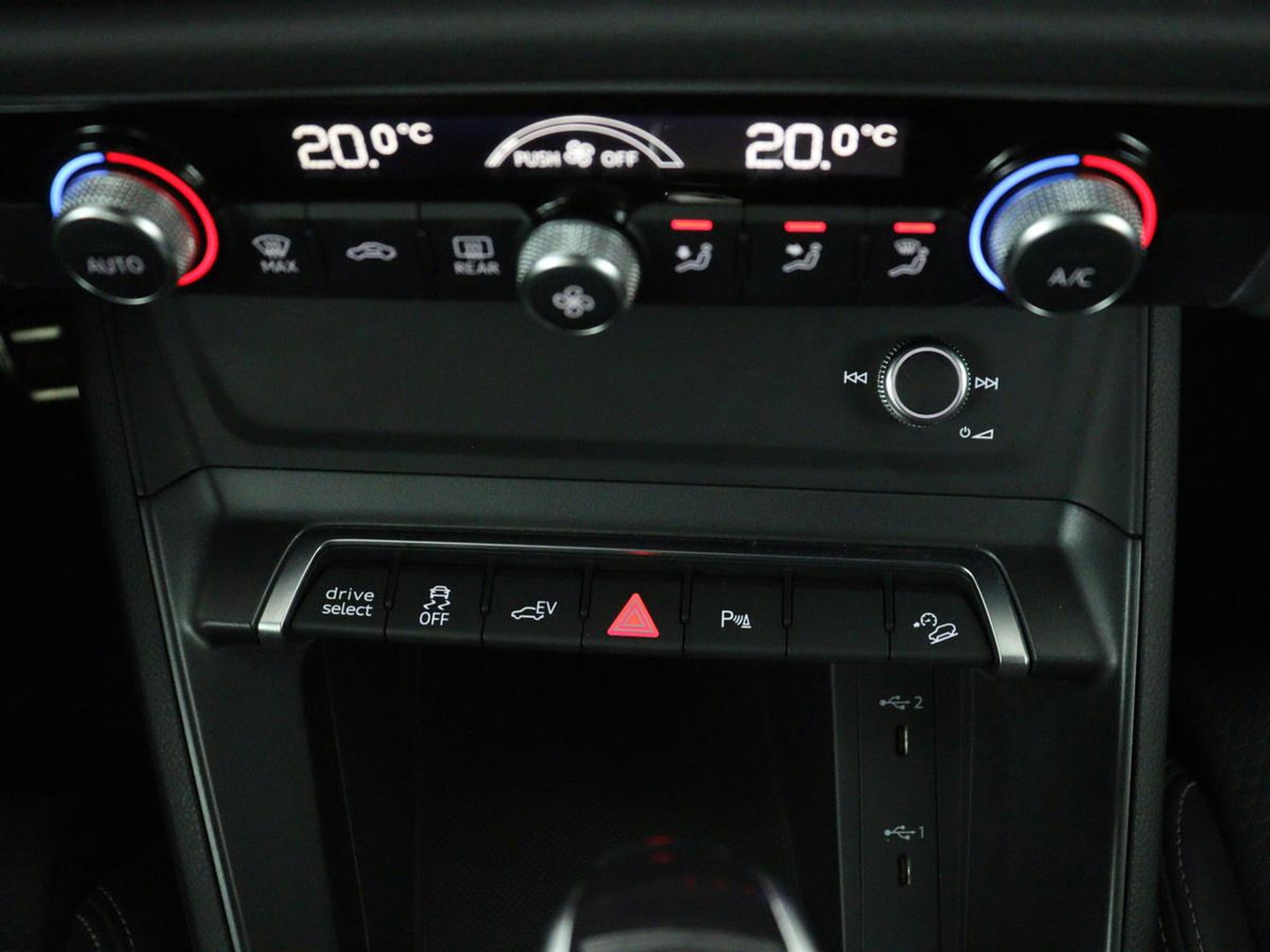 Audi Q3 45 TFSI e edition | SOH 90% | Virtual cockpit | Cruise control | Climate control | Bluetooth | DAB+ | Navigatie | SONOS audio