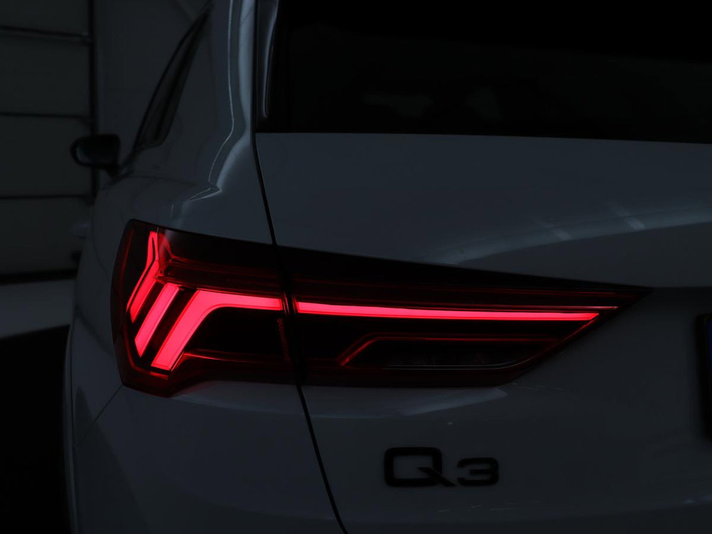 Audi Q3 45 TFSI e edition | SOH 90% | Virtual cockpit | Cruise control | Climate control | Bluetooth | DAB+ | Navigatie | SONOS audio
