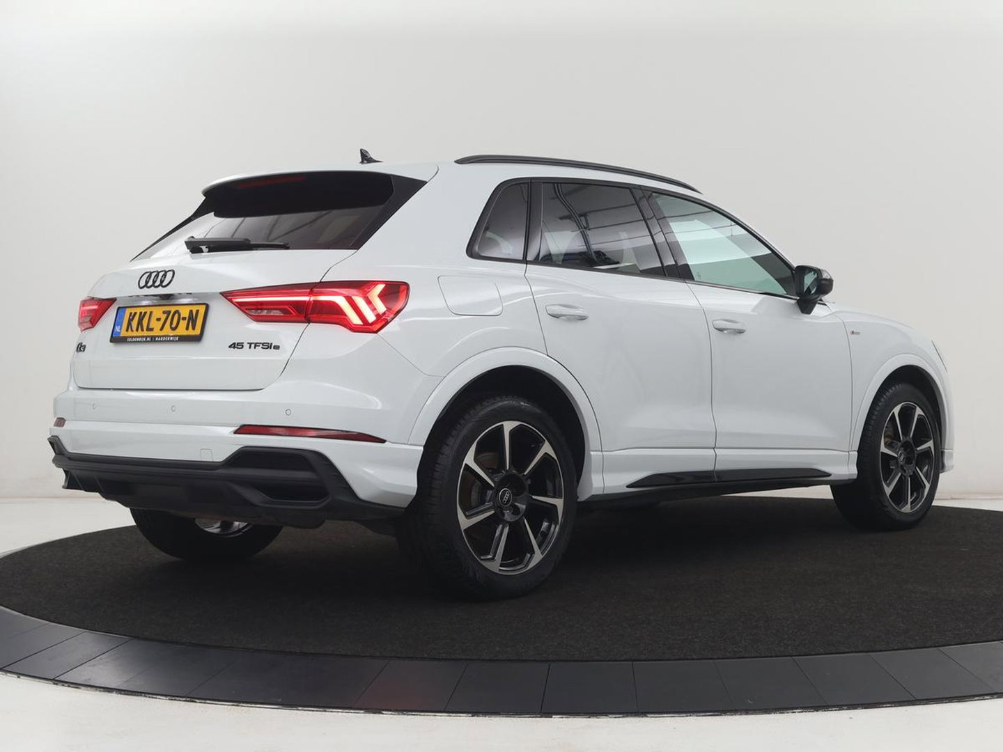 Audi Q3 45 TFSI e edition | SOH 90% | Virtual cockpit | Cruise control | Climate control | Bluetooth | DAB+ | Navigatie | SONOS audio