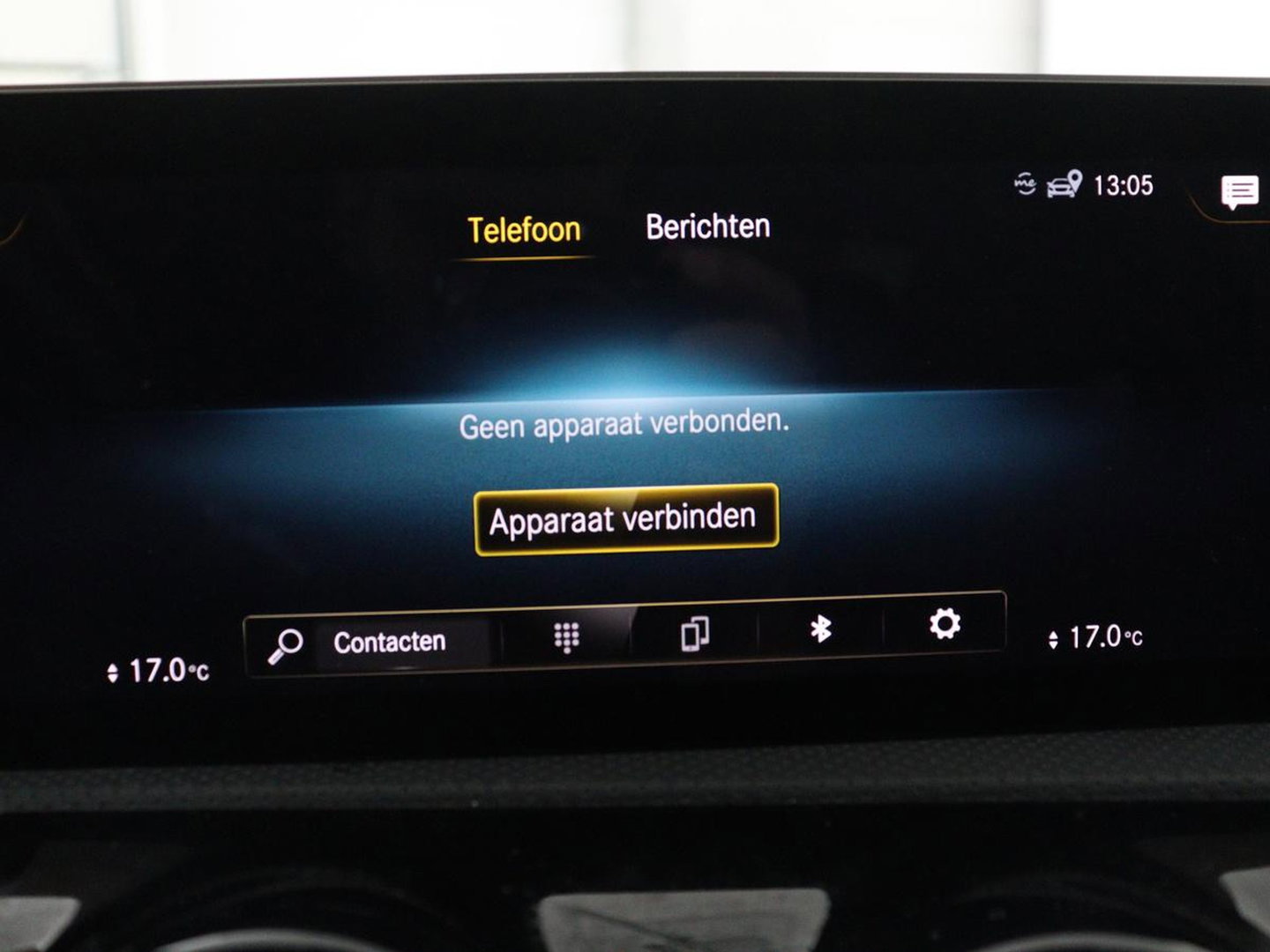 Mercedes-Benz CLA-Klasse 180 Business Solution AMG | Panoramadak | Leder/alcantara | Stoelverwarming | Cruise control | Navigatie | Carplay | Climate control | Camera | Park assist