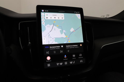 Volvo XC60 T8 Plus Black Edition | Harman/Kardon | 360° Camera | ACC | Standkachel | Keyless | Stoel+Stuurverwarming | 21 inch